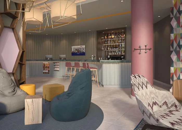Hampton By Hilton Messe 3*