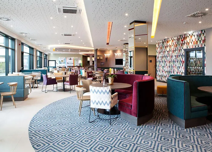 Hampton By Hilton Messe 3*