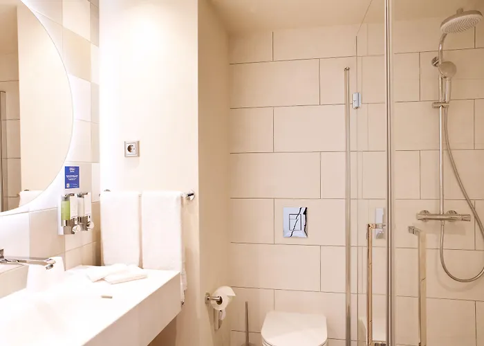 Hampton By Hilton Messe فندق