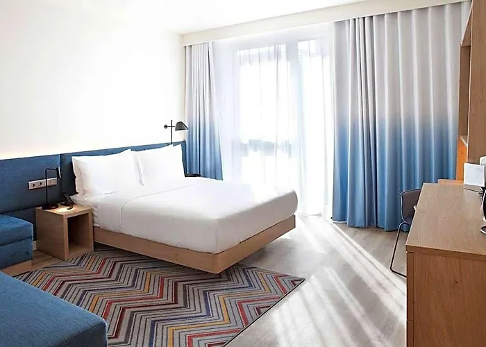 Hampton By Hilton Messe Hotel 3*