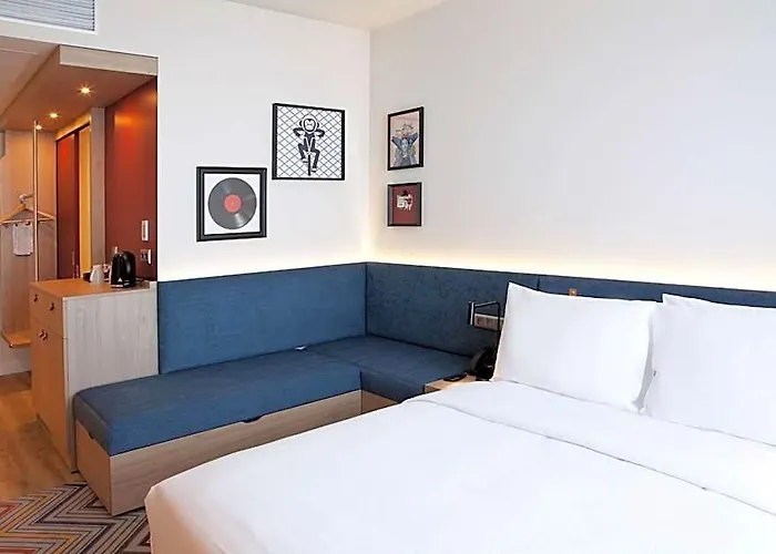 Hampton By Hilton Messe Hotel 3*